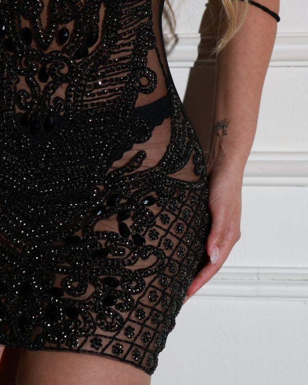 MUÑECA (BLACK)
